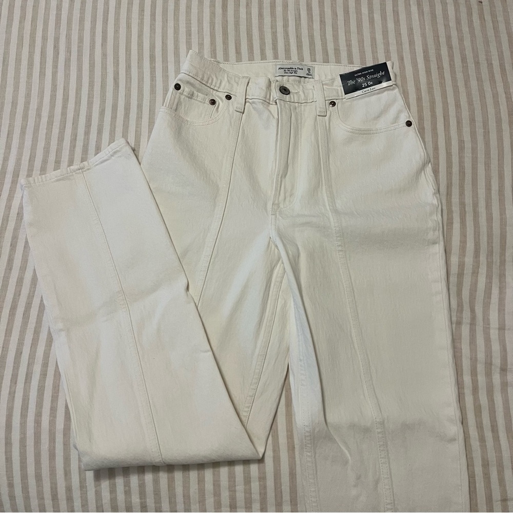 Abercrombie & Fitch Women's Straight Leg Jeans in Off-White